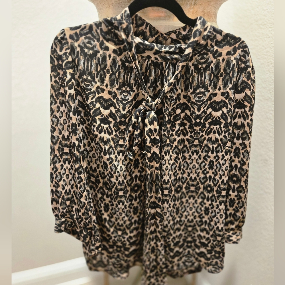Ladies Cheetah Print Blouse w/Bow Size xl